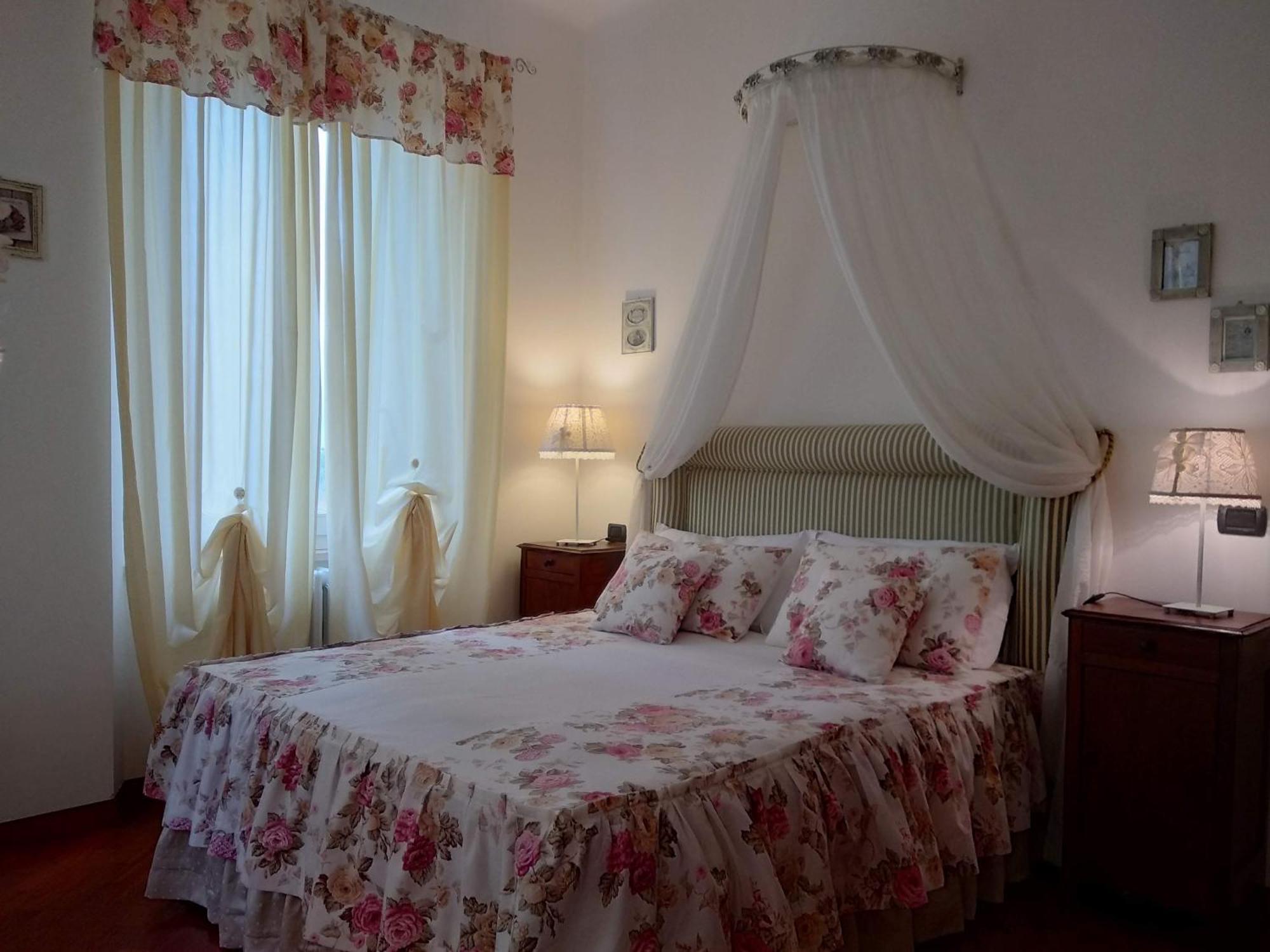 B&B Palazzo Mestichelli Boutique Palace Monteprandone Bagian luar foto
